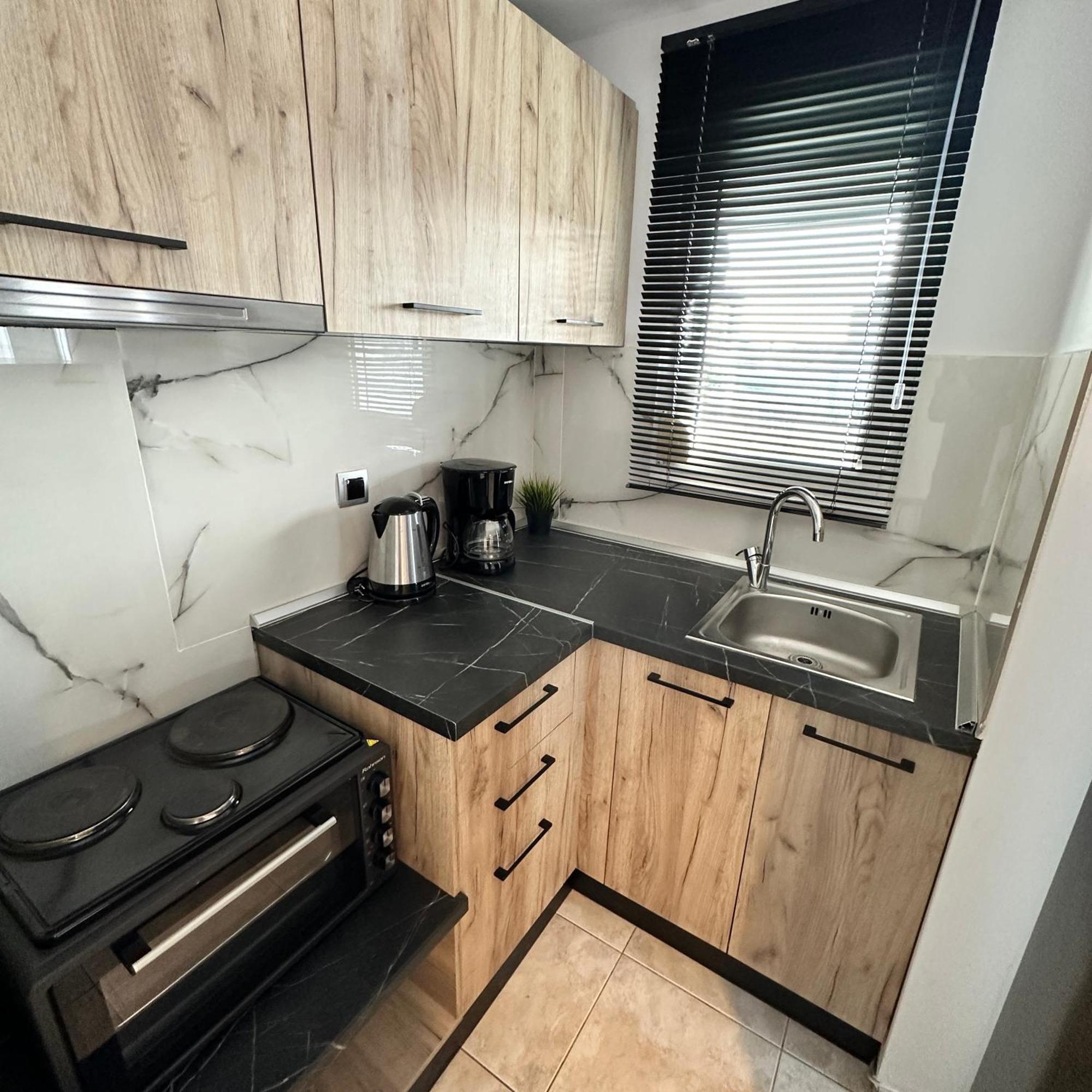 Apartment R&t *